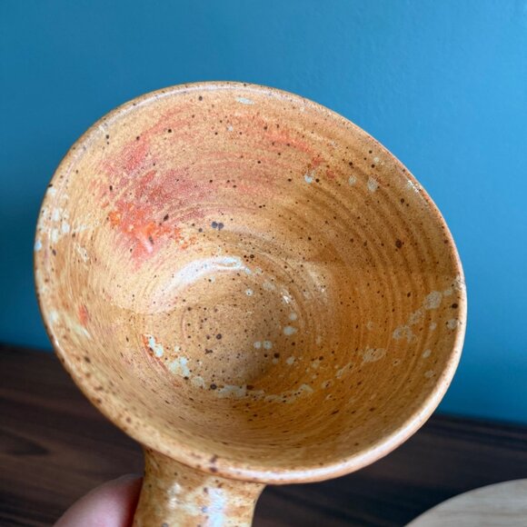 2 Vintage Studio Hand Thrown Handled Soup/Chili Bowls Tan Brown Rust Rustic - Picture 7 of 10